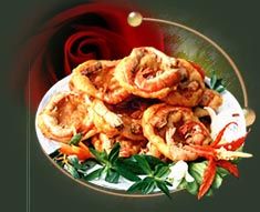 Banh tom Ho Tay (Ho Tay fried shirmp cake)