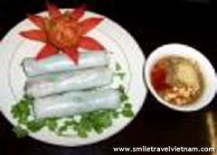 Banh trang cuon thit heo (Dry pancake roll with pork)