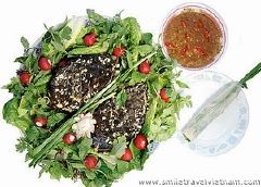 Ca nuong trui (Bare fried fish)