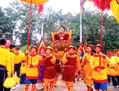 vietnam tourism cultural waking